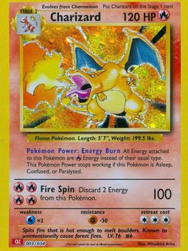 Charizard [Trading Card Game Classic]