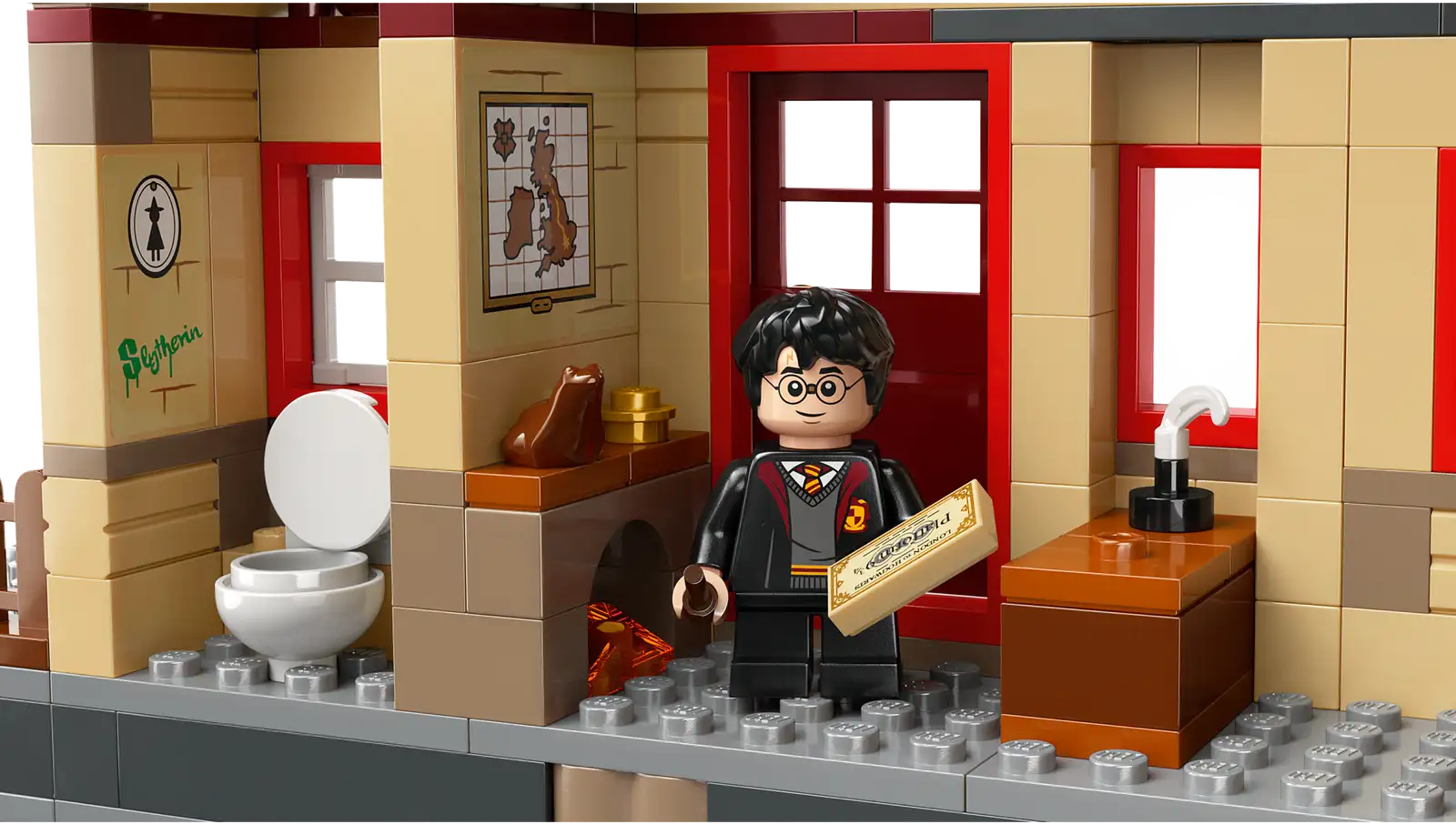 LEGO - Hogwarts Express ™ Train Set with Hogsmeade Station™