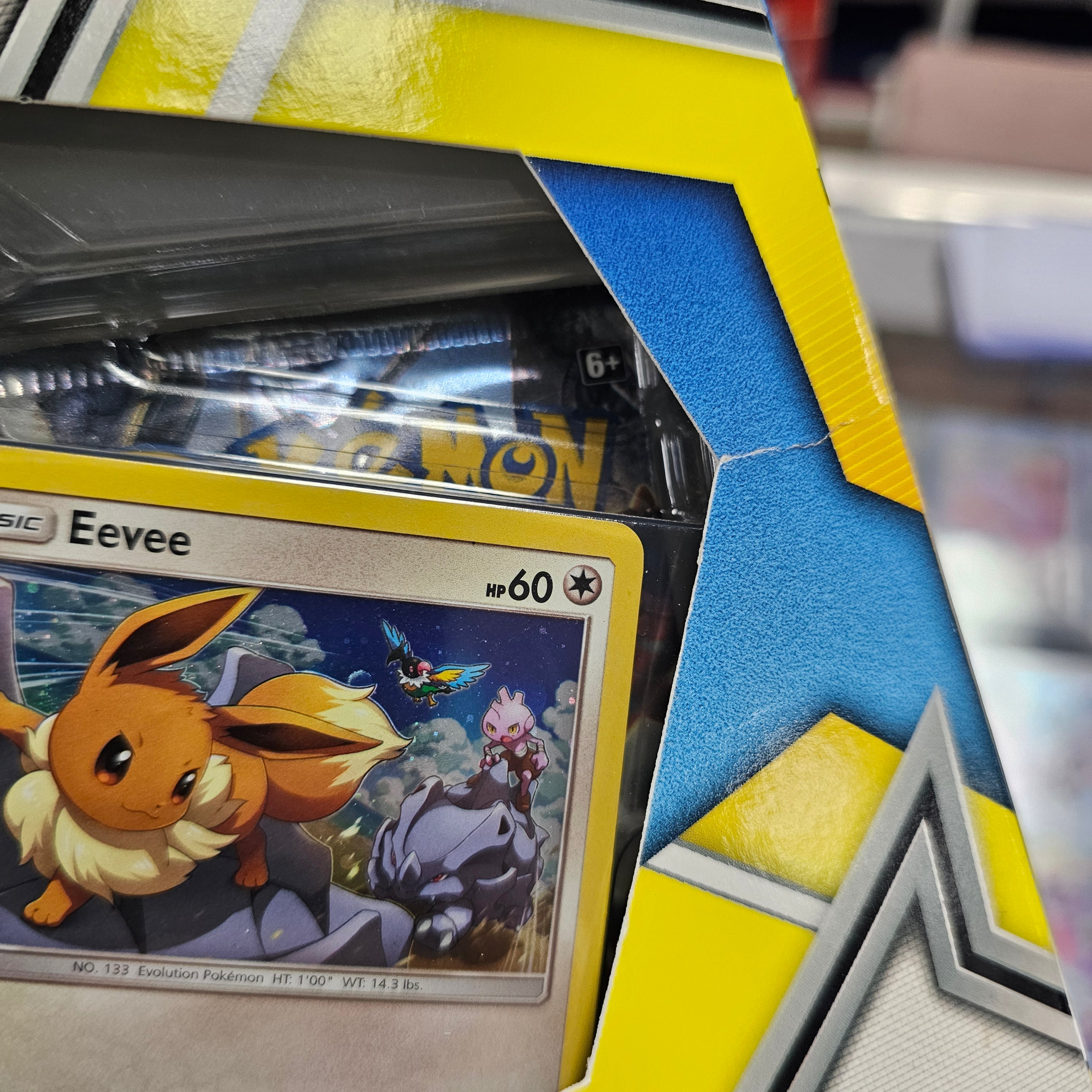 Sun & Moon: Special Collection (Pikachu GX & Eevee GX)(Read Description)